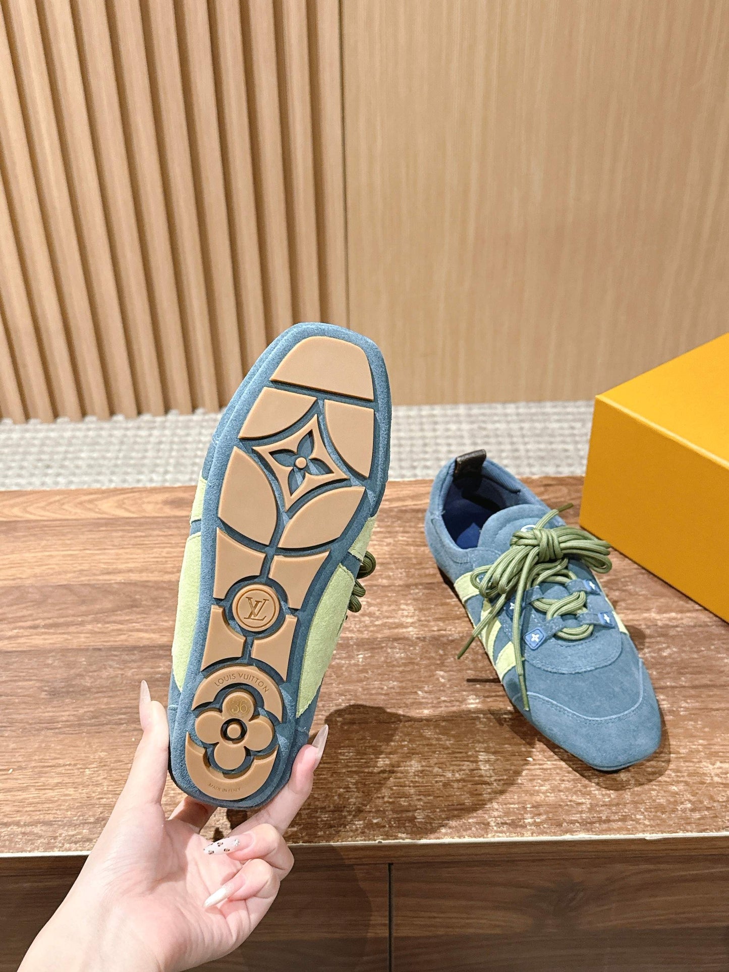 路L家-𝐒𝐧𝐞𝐚𝐤𝐞𝐫𝐢𝐧𝐚 驢牌運動鞋 藍色