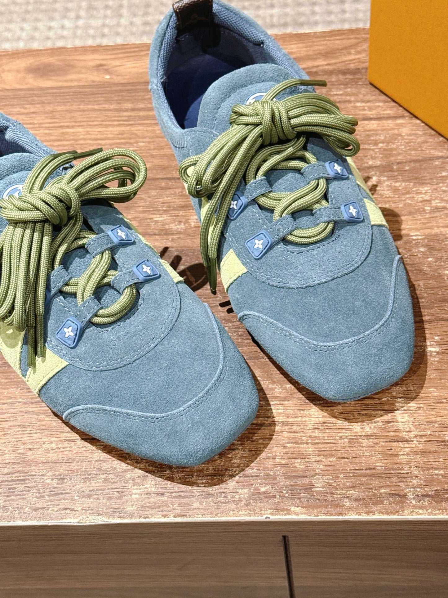 路L家-𝐒𝐧𝐞𝐚𝐤𝐞𝐫𝐢𝐧𝐚 驢牌運動鞋 藍色