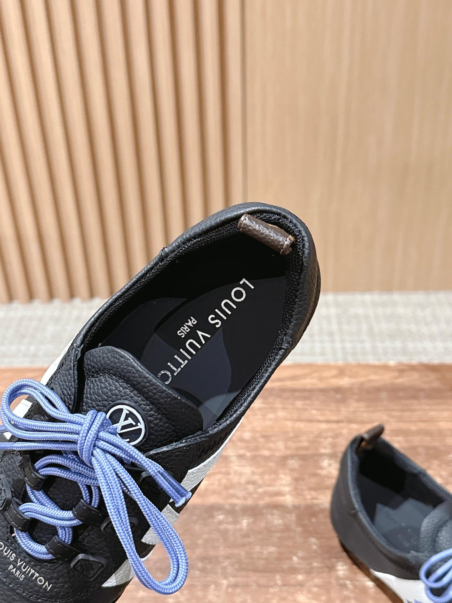 路L家-𝐒𝐧𝐞𝐚𝐤𝐞𝐫𝐢𝐧𝐚 驢牌運動鞋 黑色