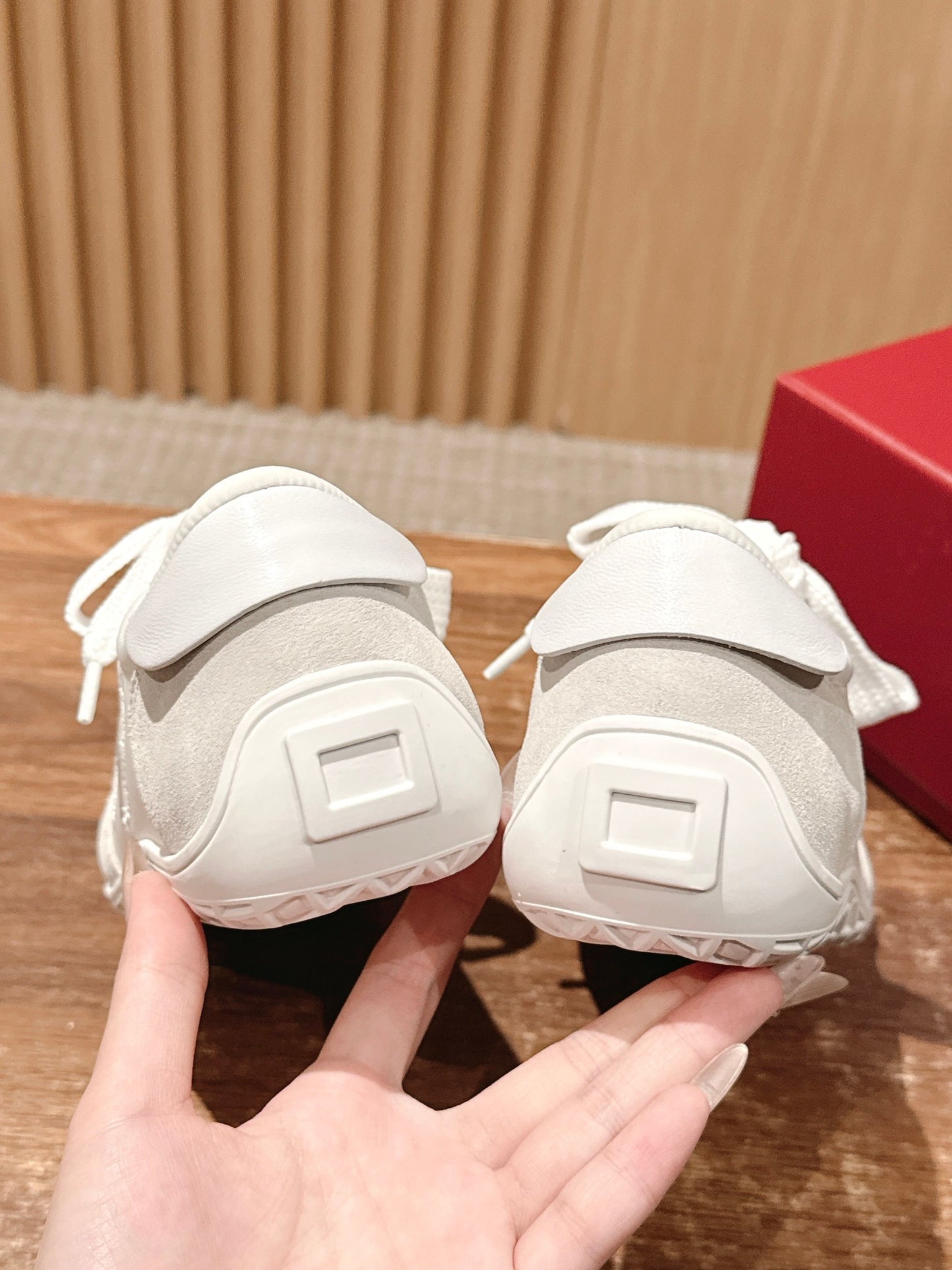 RV 鑽扣德訓鞋 白色