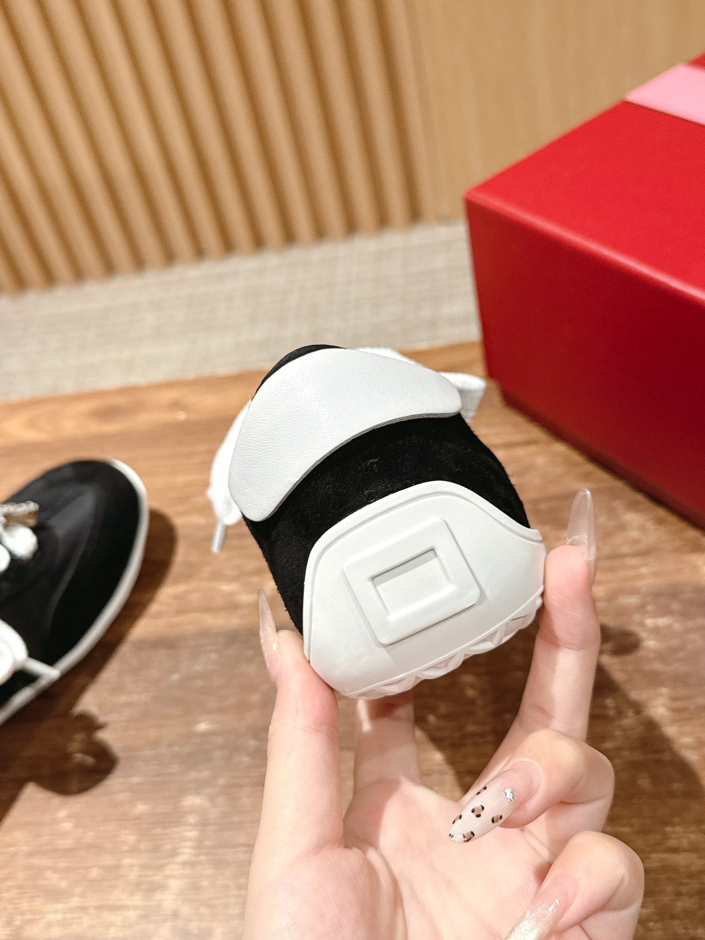RV 鑽扣德訓鞋 黑色