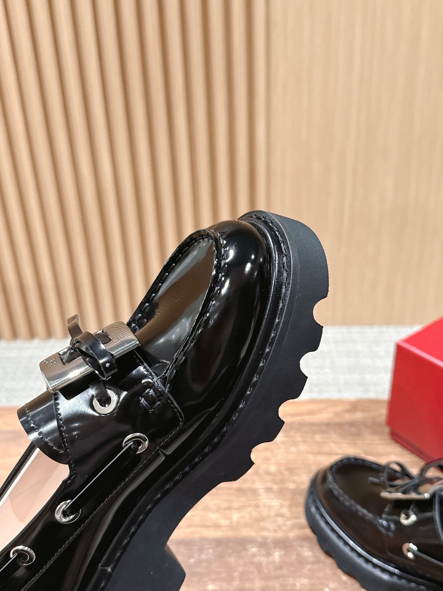 RV 𝐕𝐢𝐯𝐑𝐚 樂福鞋