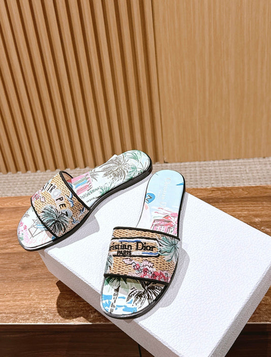 迪D家-春夏款 刺繡平底一字拖鞋