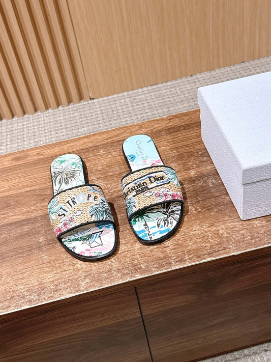 迪D家-春夏款 刺繡平底一字拖鞋