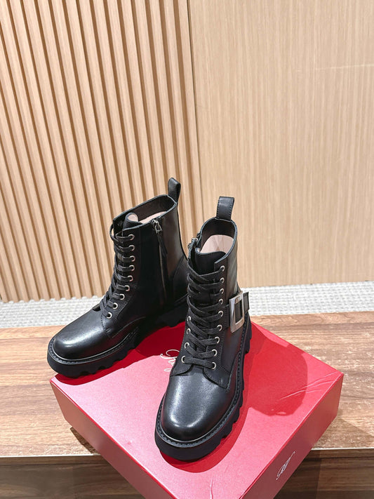 RV 方扣馬丁靴 皮面黑色