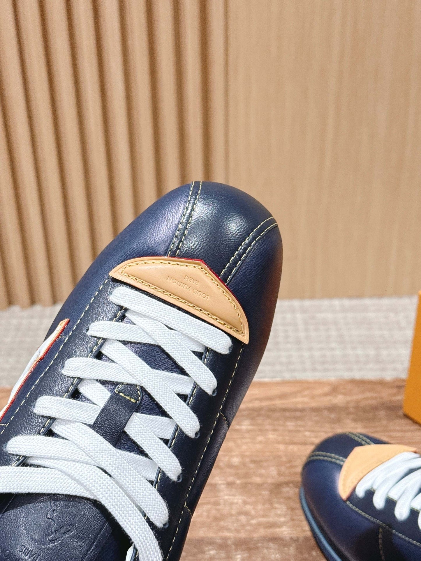 路L家-Buttersoft LOGO板鞋
