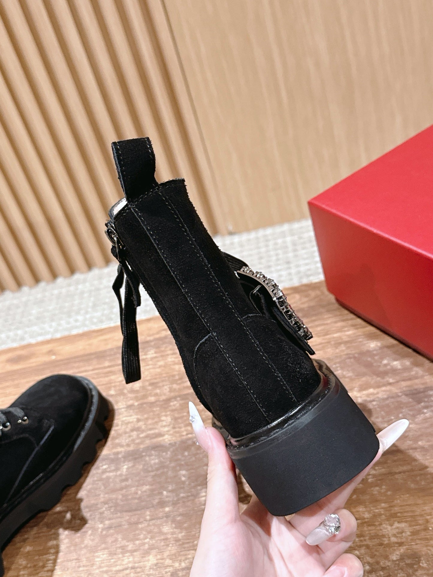 RV 厚底中筒靴 絨面黑色