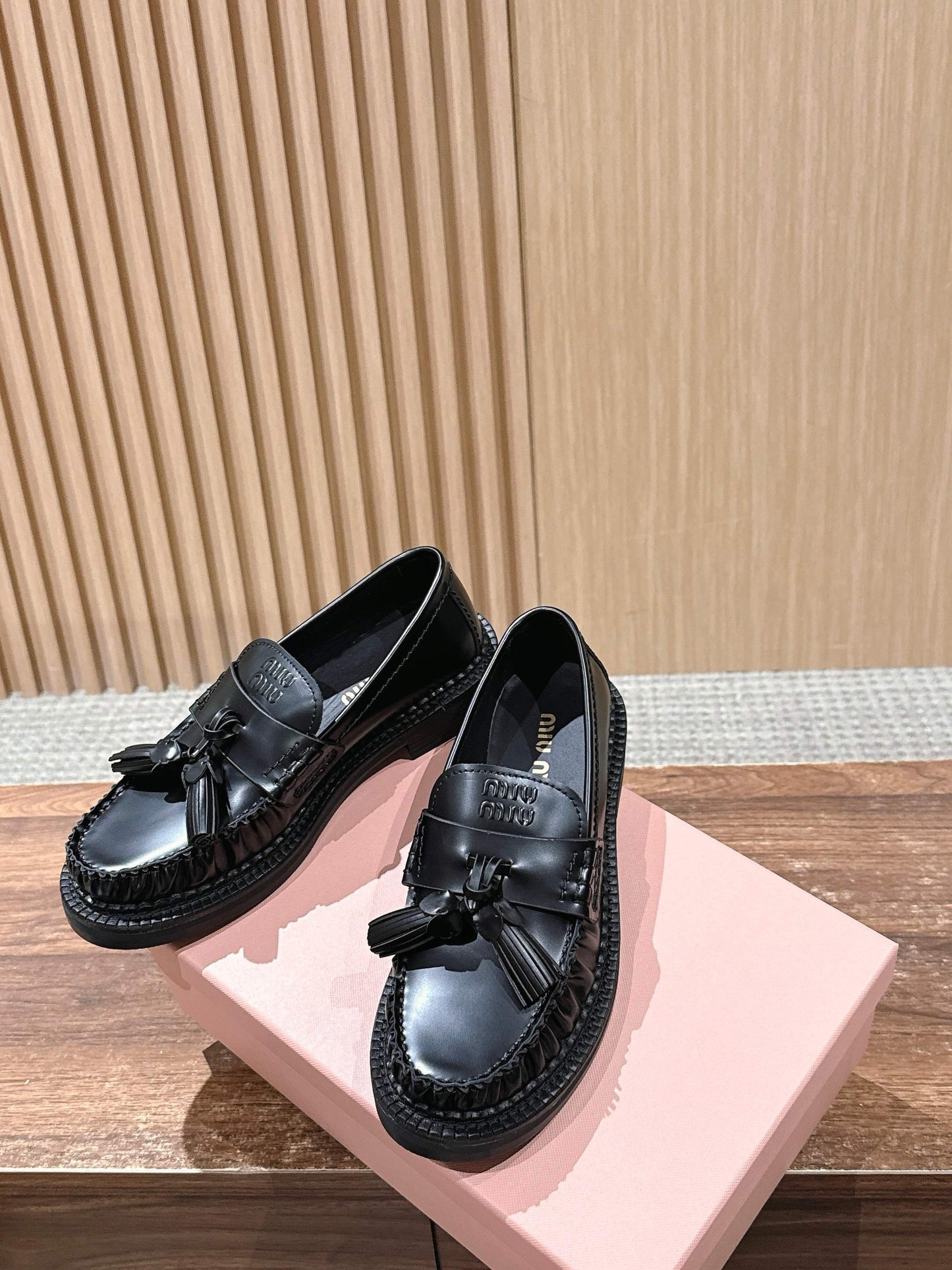 穆M家-25FW 流蘇樂福鞋 黑色