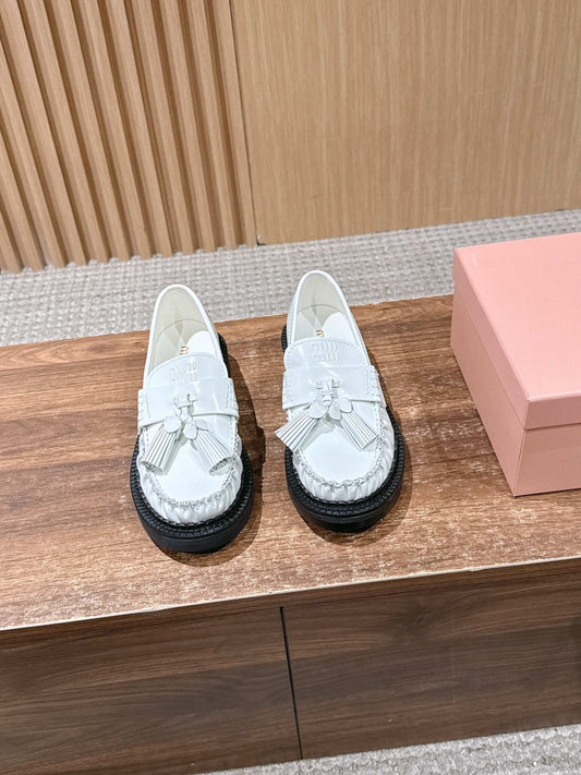 穆M家-25FW 流蘇樂福鞋 白色