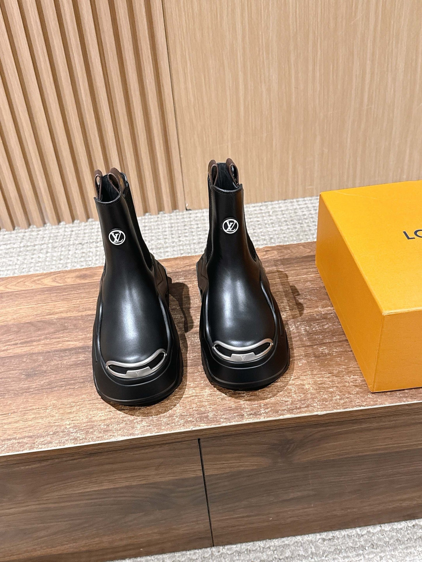 路L家-𝐀𝐫𝐜𝐡𝐥𝐢𝐠𝐡𝐭切爾西短靴6cm 皮面