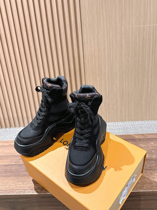 路L家-𝐀𝐫𝐜𝐡𝐥𝐢𝐠𝐡𝐭切爾西短靴6cm