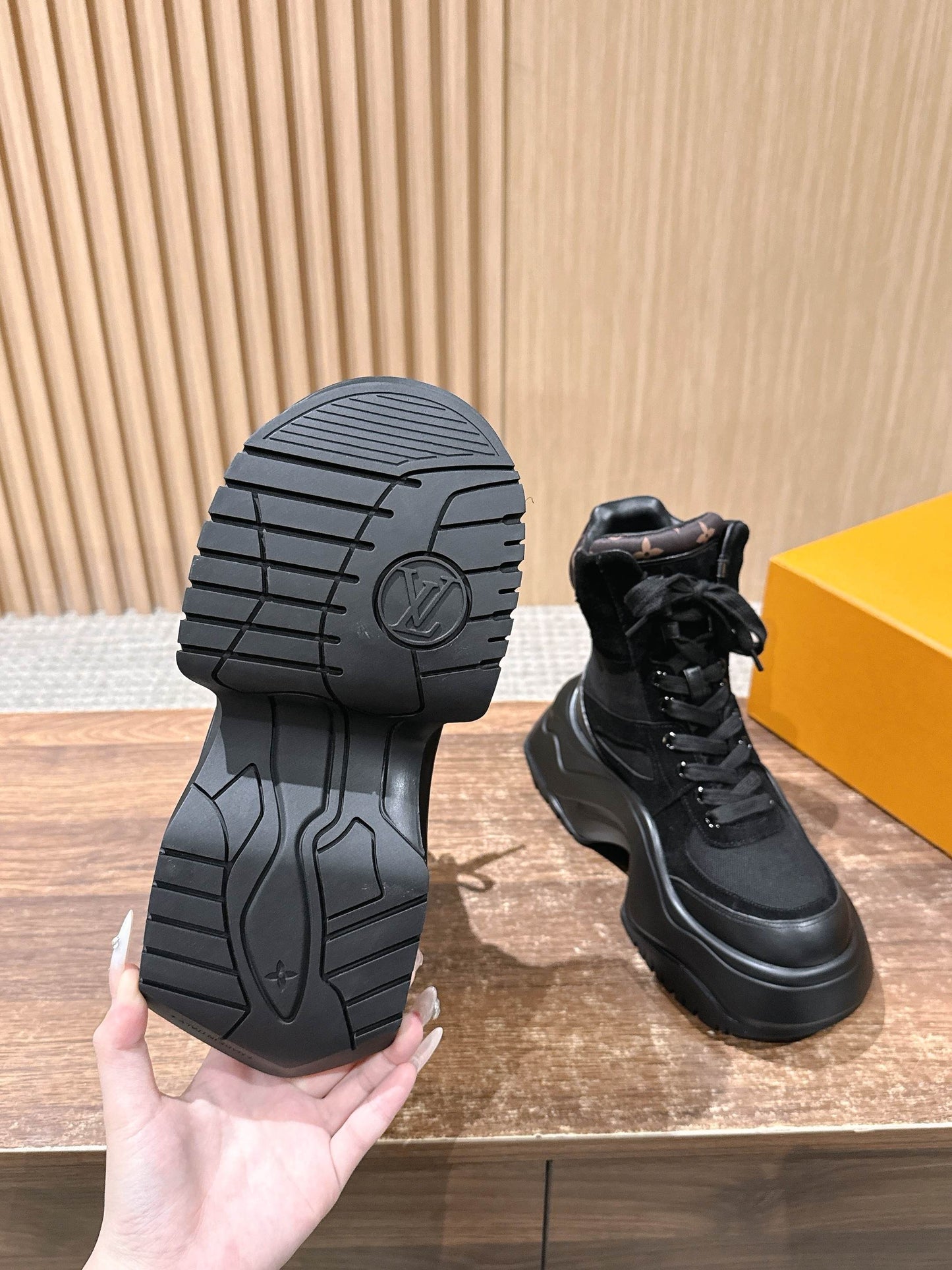 路L家-𝐀𝐫𝐜𝐡𝐥𝐢𝐠𝐡𝐭切爾西短靴6cm
