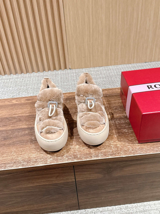 RV  𝐕𝐢𝐯'𝐔𝐩 絨毛休閒鞋 米色