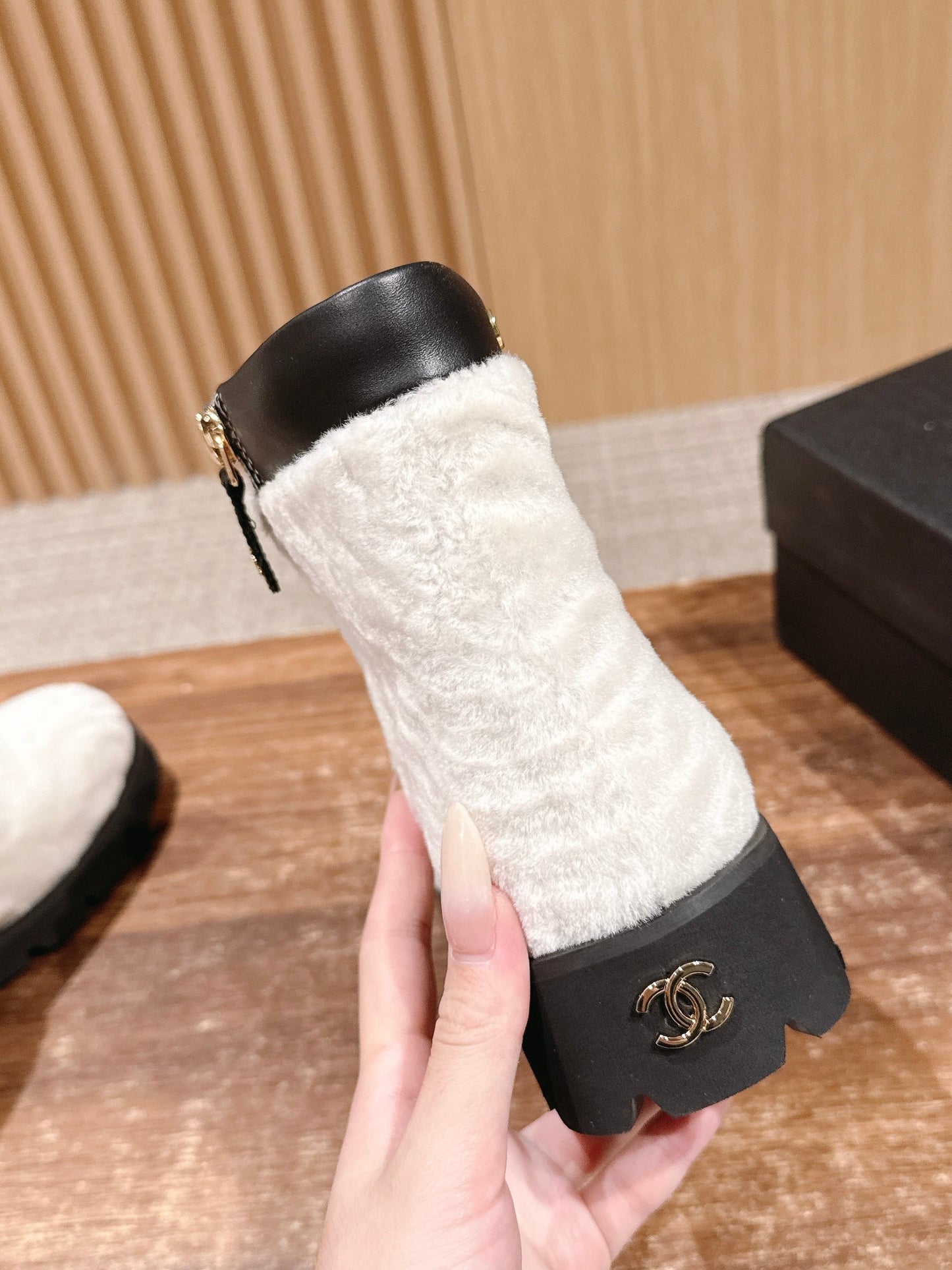 小香家-包邊毛絨短靴 白色
