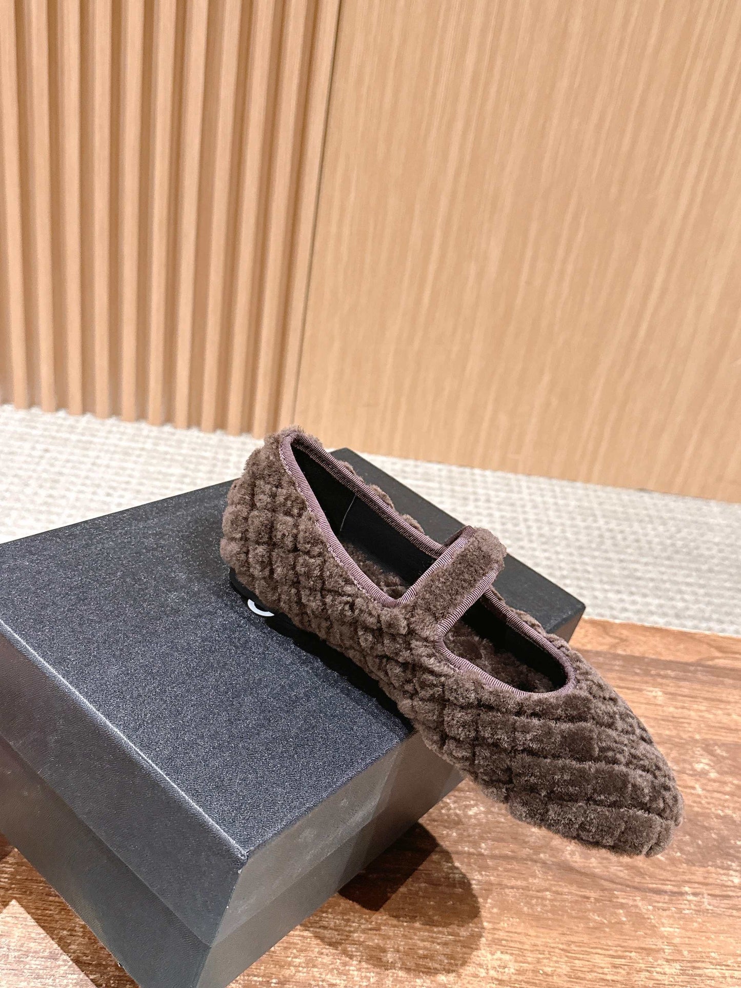 小香家-菱格毛絨瑪莉珍鞋 咖色