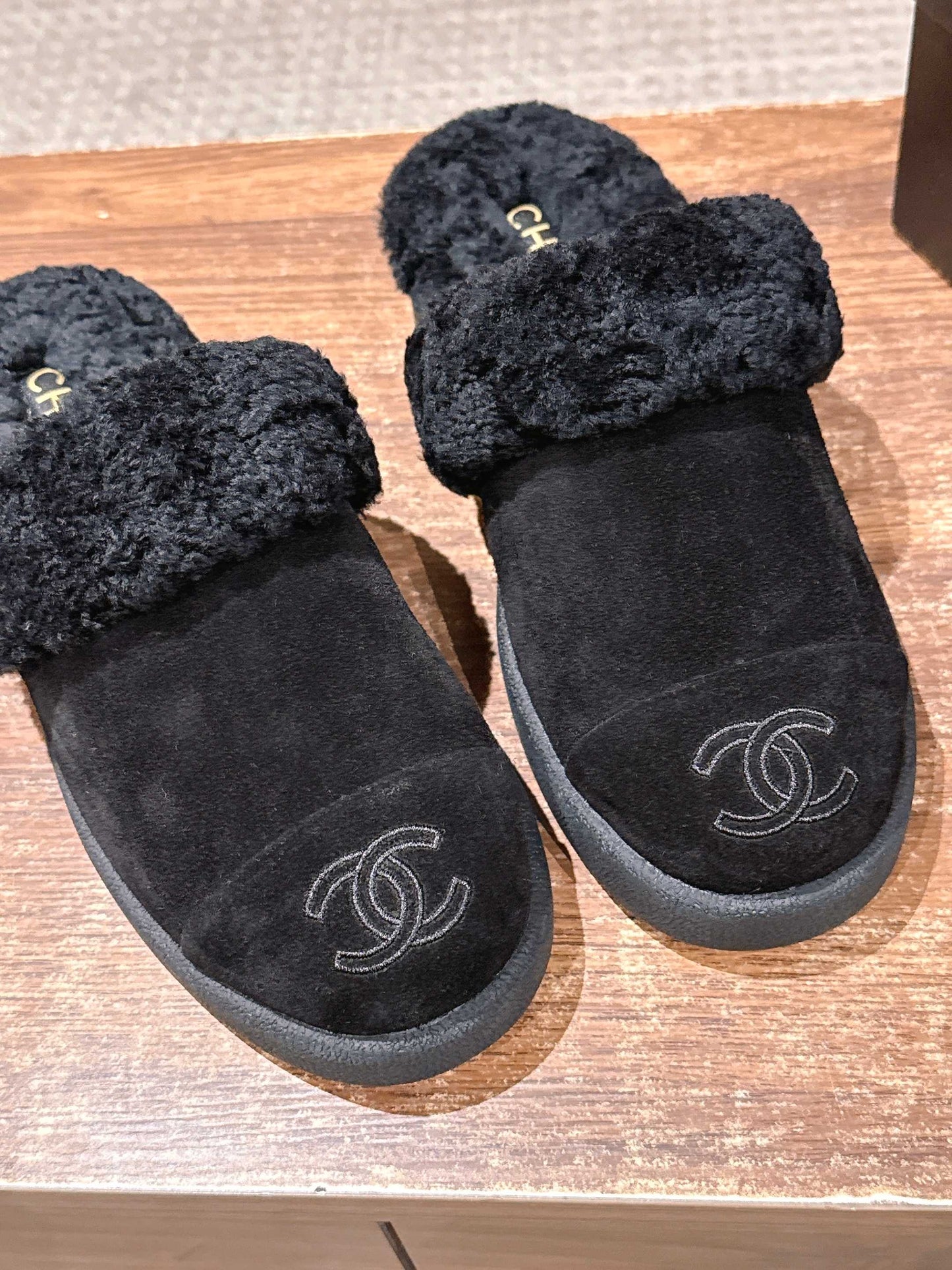小香家-雙C羊絨半拖 黑色