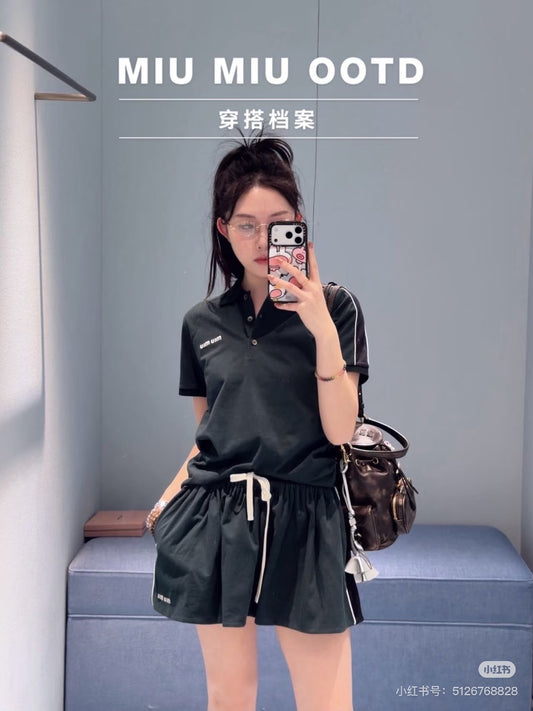 穆M家-26Ss早春新款墨綠Polo衫短裙套裝