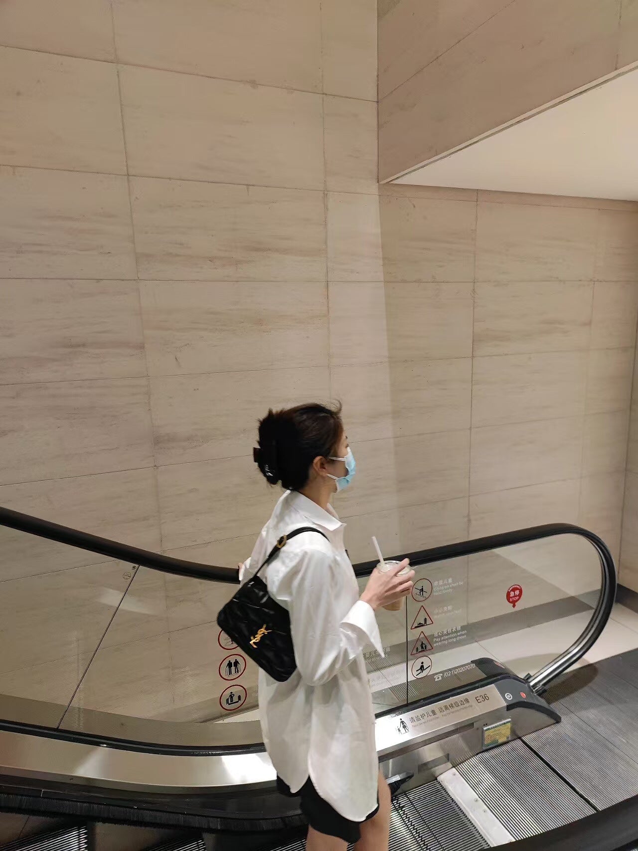 聖Y羅-57街菱格腋下包