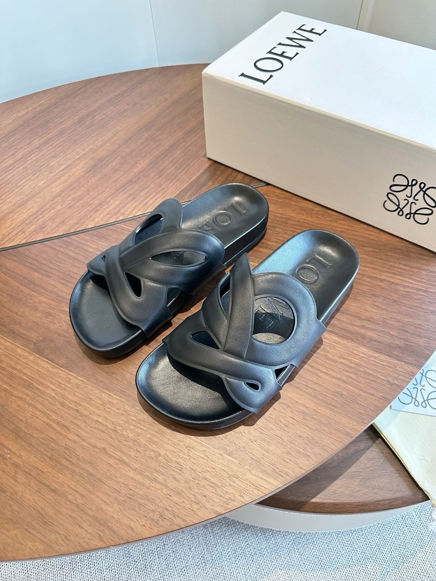羅L威-260715皮面拖鞋 黑色