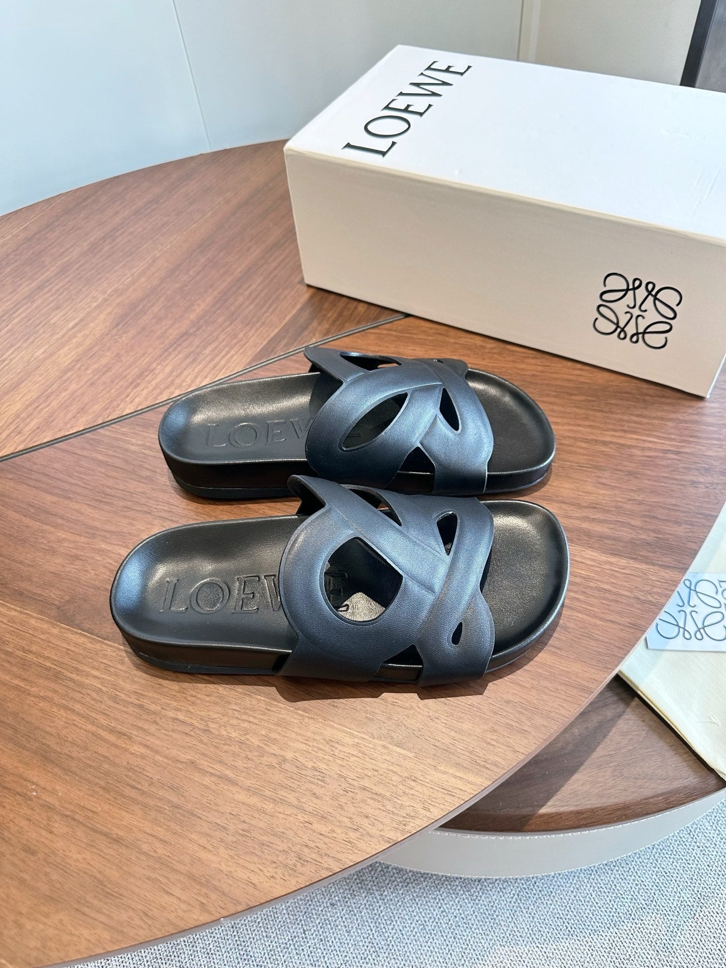 羅L威-260715皮面拖鞋 黑色