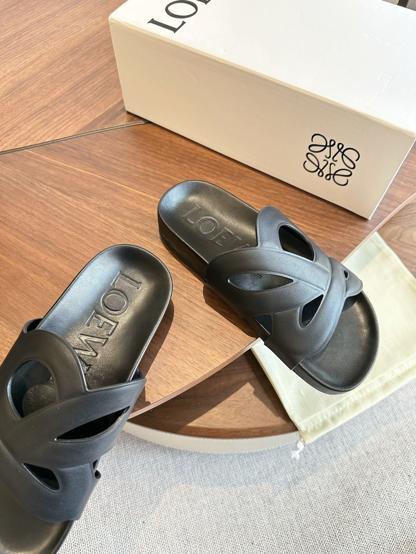 羅L威-260715皮面拖鞋 黑色