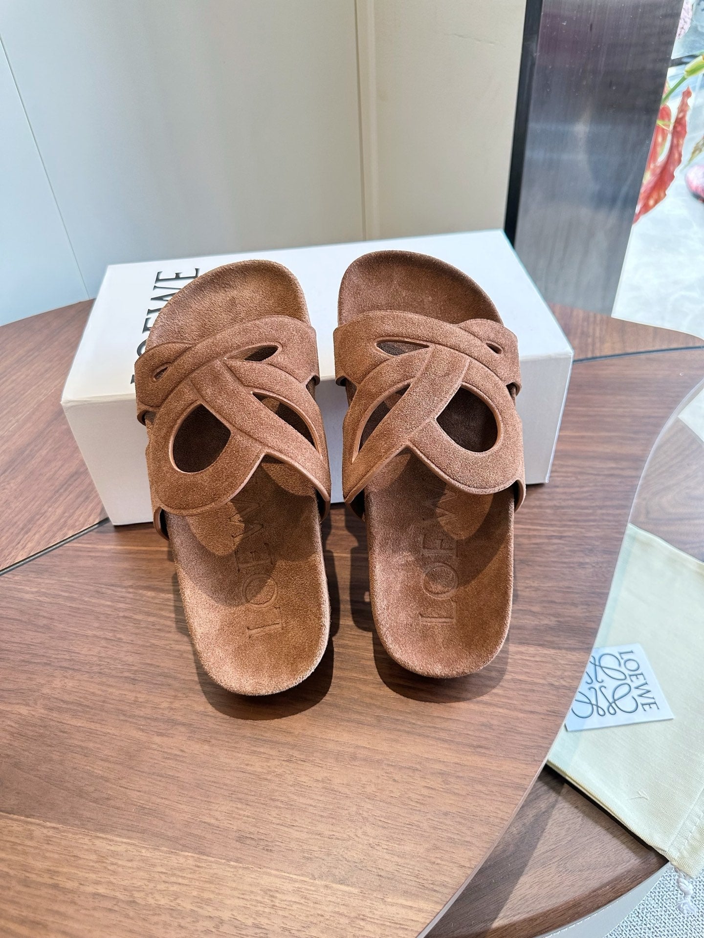 羅L威-260715麂皮拖鞋 棕色