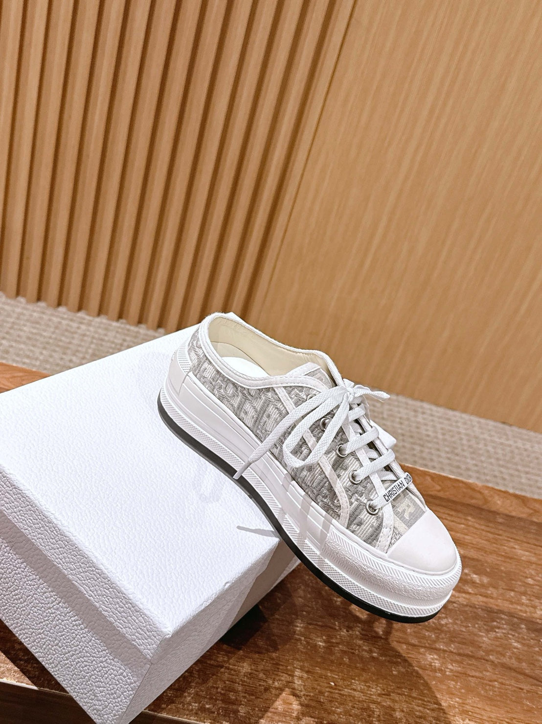 Dior-Walk'n老花刺繡厚底帆布鞋-灰色
