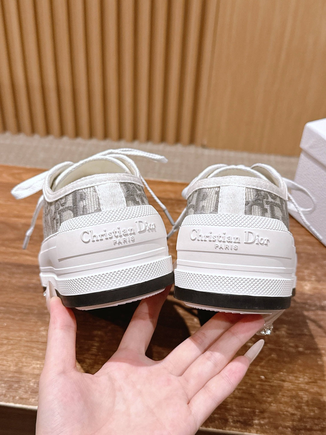 Dior-Walk'n老花刺繡厚底帆布鞋-灰色