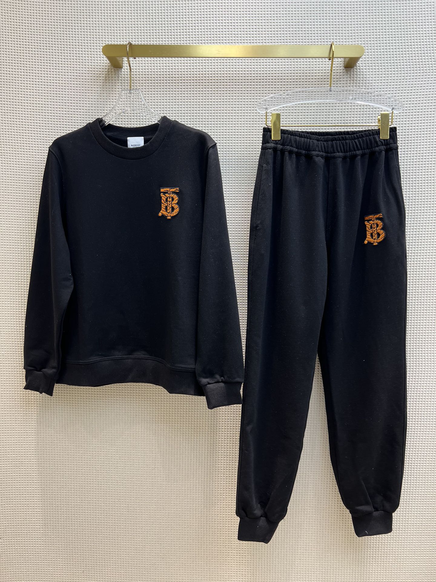 巴B家-運動休閒套裝-黑色