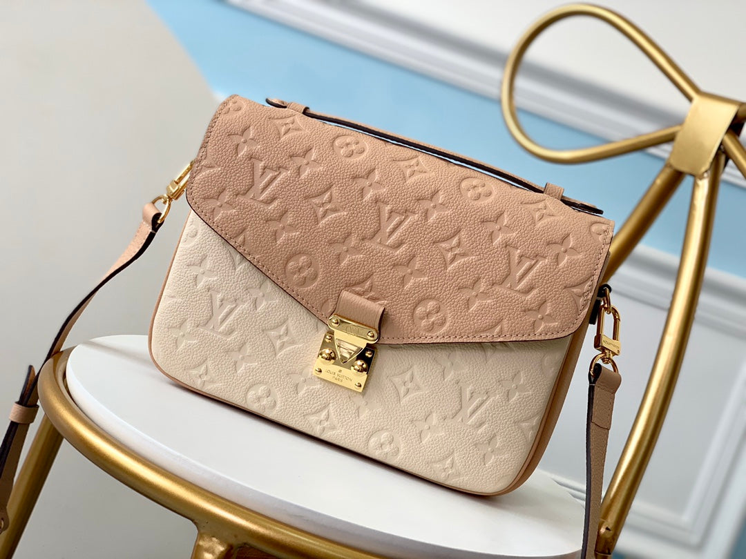 M44300 路L家-Pochette Métis郵差包