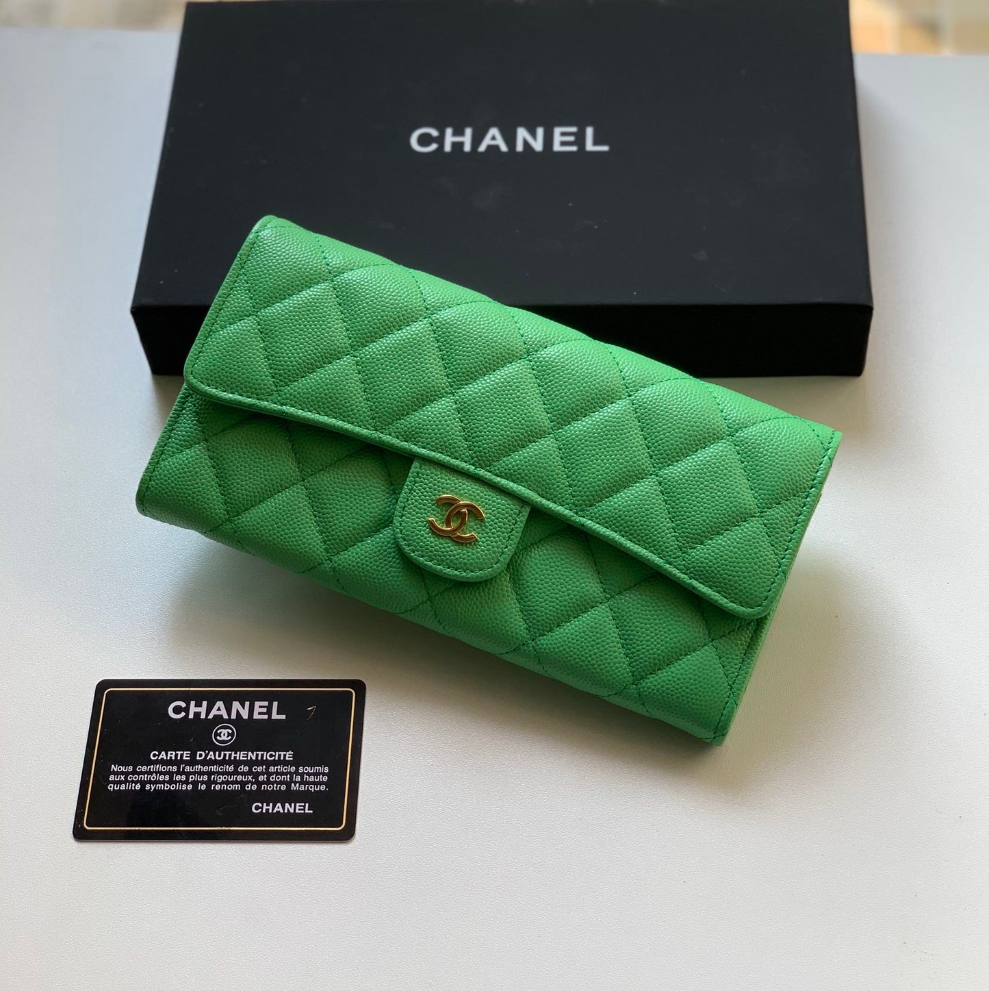 Chanel 經典CF翻蓋長夾-綠色荔枝皮金釦