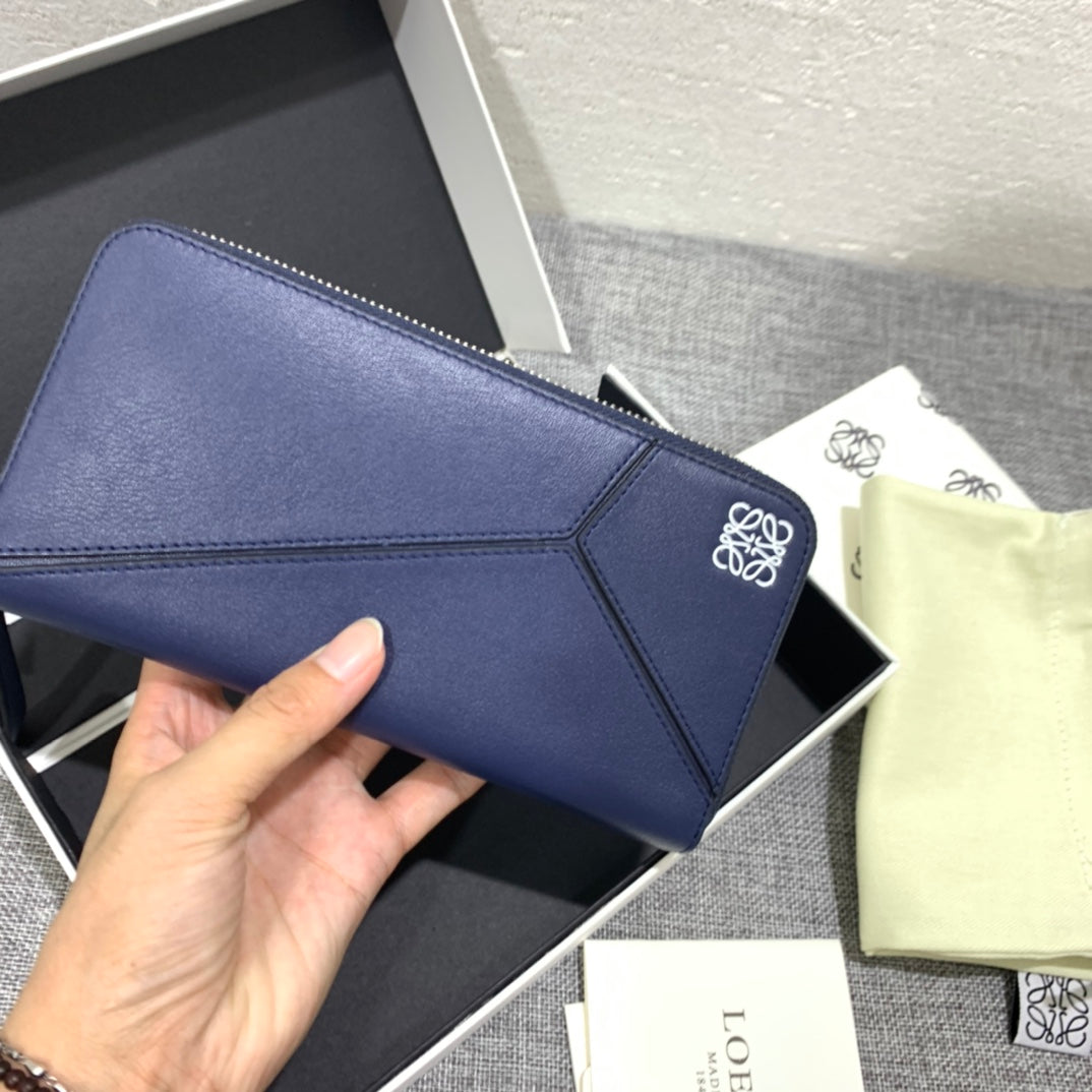 Loewe Puzzle zip around wallet 拉鍊長夾