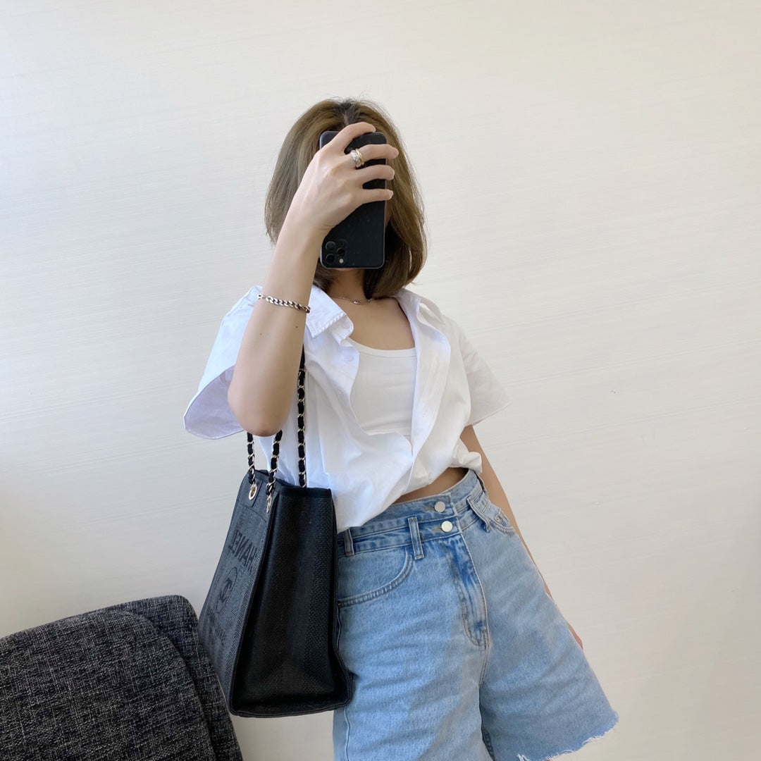 Chanel 中號黑色沙灘包