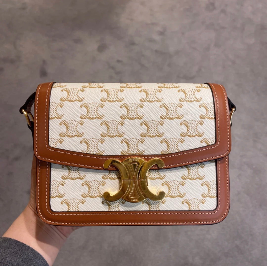 Celine Teen TRIOMPHE 小號小牛皮-白色老花