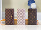 LV M60114 信封式長夾-白格