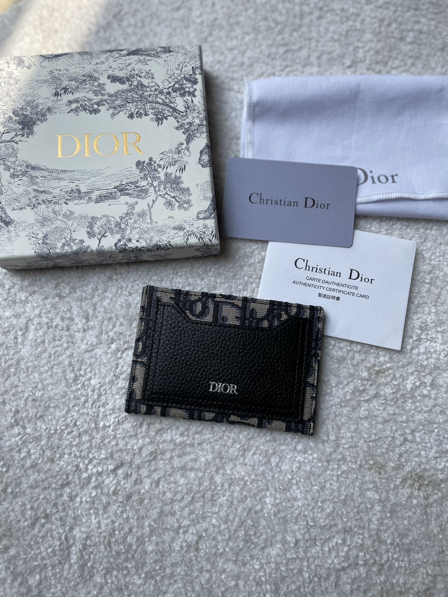 Dior 卡包