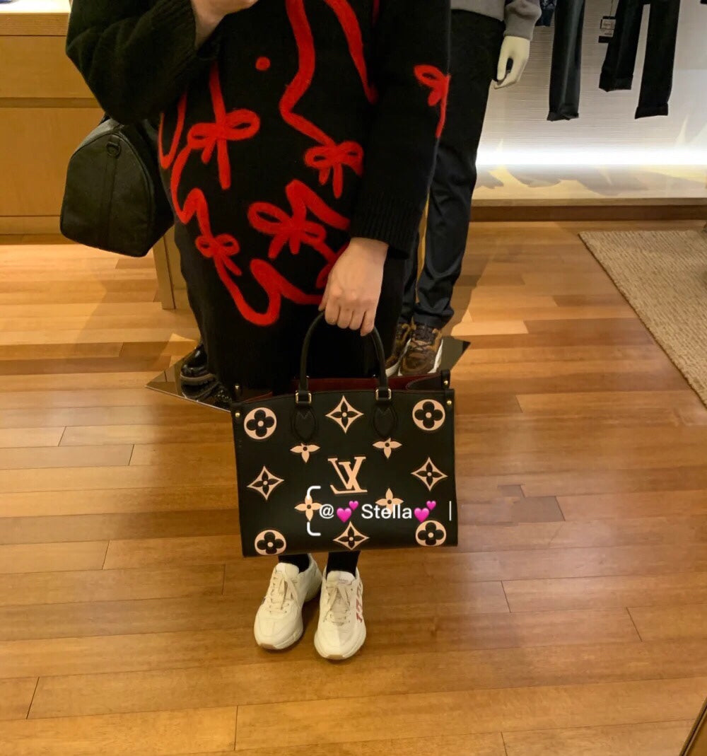 LV M45659 Onthego 黑色壓花