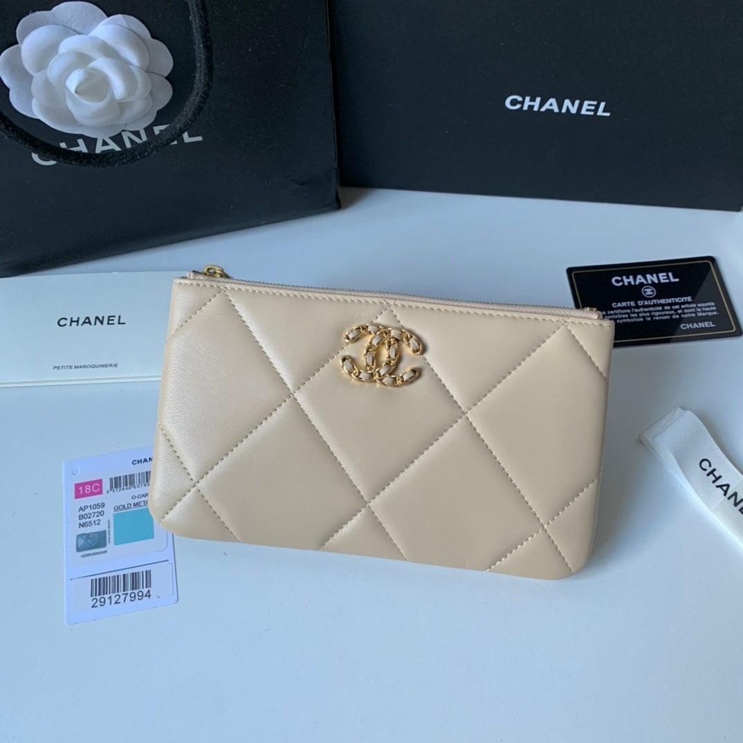 CHANEL 19系列小羊皮大格子零錢包