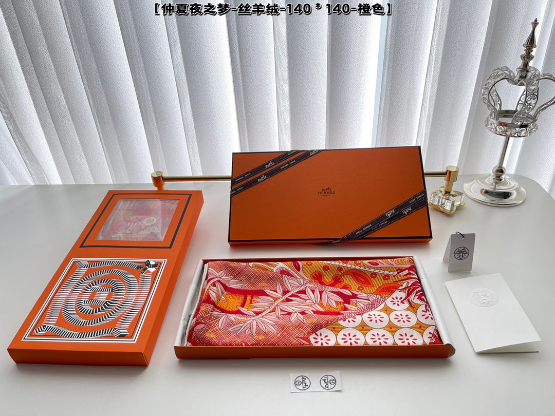 小愛款-仲夏夜之夢 140真絲羊絨方巾