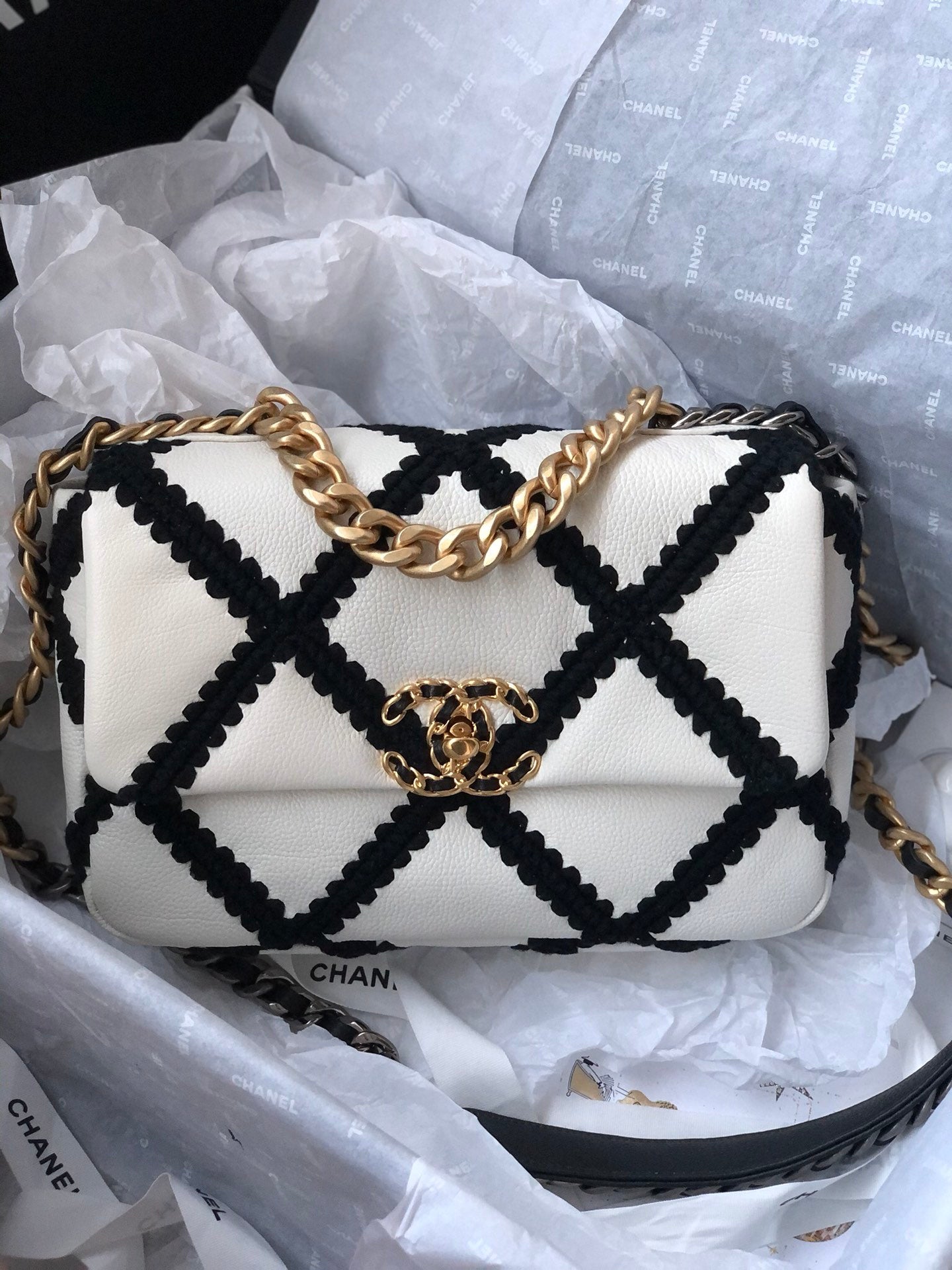 Chanel 19Bag 牛皮款-黑白格紋