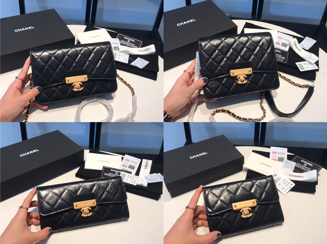 Chanel 油蠟牛皮復古三折中夾