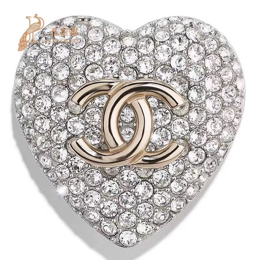 Chanel 胸針