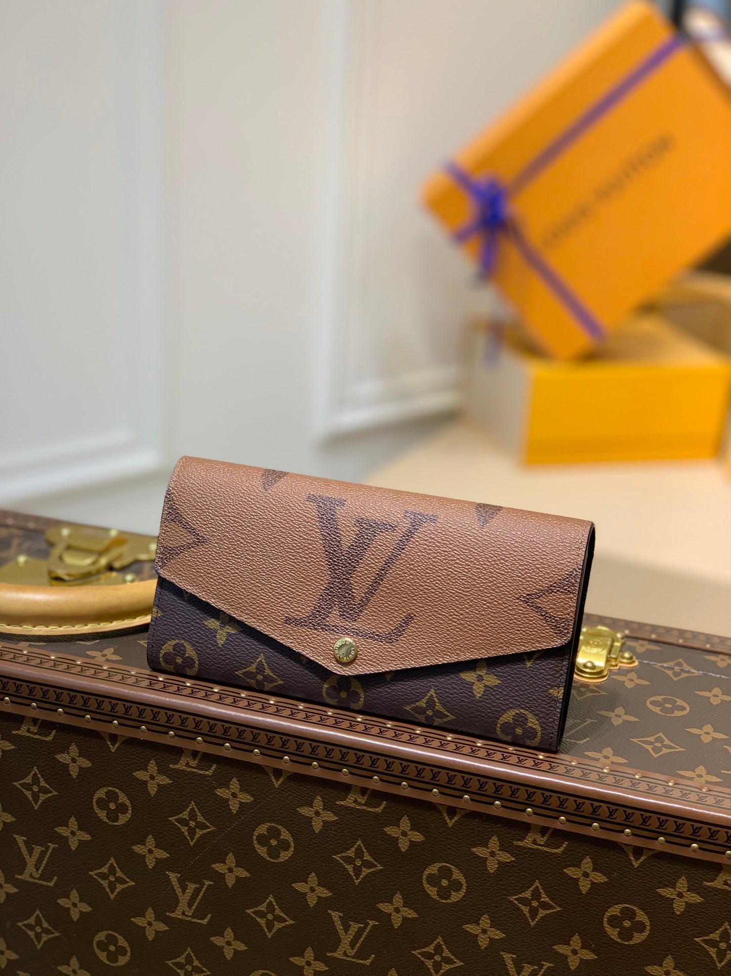 LV M80726黃花 SARAH 翻蓋長夾