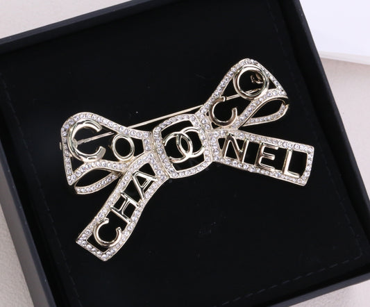 Chanel 胸針