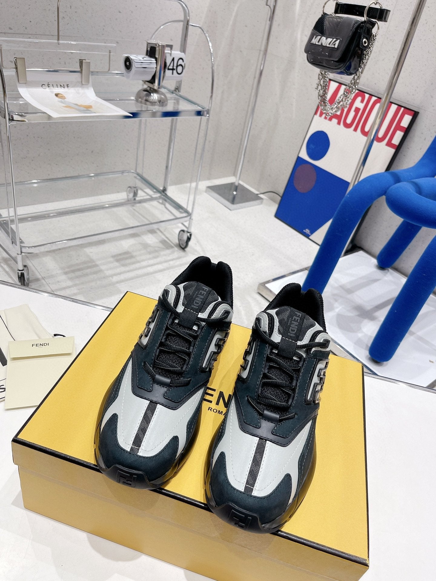 芬F家-2022秋冬新款 復古運動鞋 老爹鞋 情侶款
