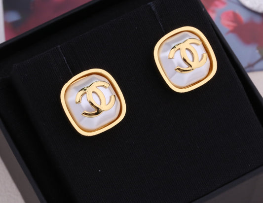 Chanel 耳環