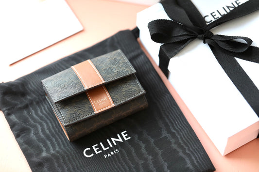 Celine TRIOMPHE CANVAS標誌印花和羊皮革折疊短款錢包