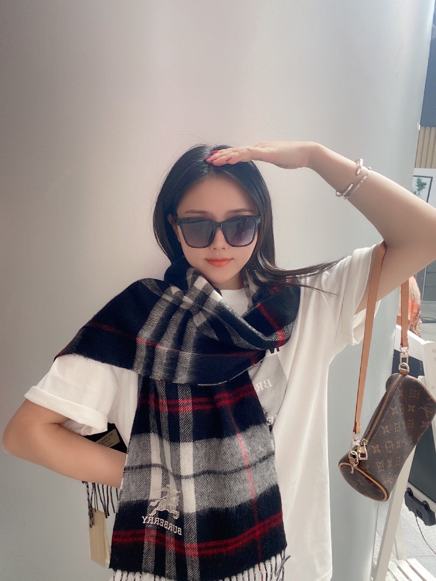 Burberry 男女通用中性圍巾