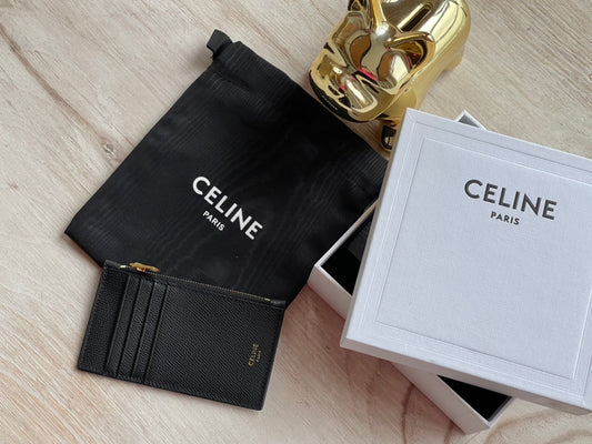 Celine 粒面小牛皮拉鍊卡包-黑色