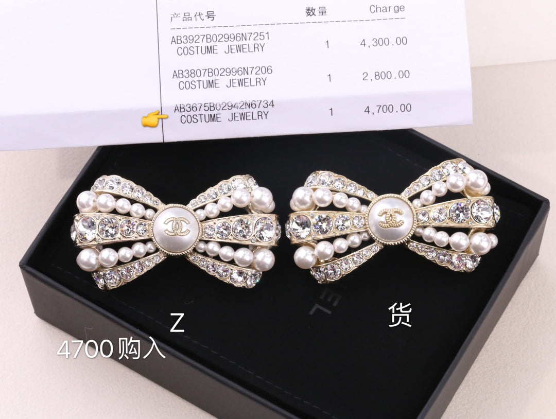 Chanel 胸針